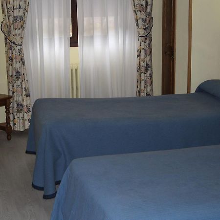 Hotel La Molinuca Alles Екстер'єр фото
